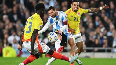 Video: la Selección Argentina, con uno menos, empató frente a Colombia