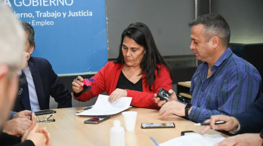 Cuáles fueron las nuevas propuestas salariales del Gobierno al SUTE en paritarias