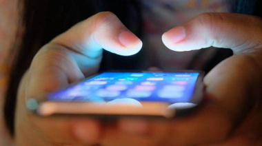 Cómo blindar el celular antes, durante y después de un viaje: la guía clave para proteger tus datos