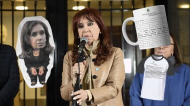 Remeras, tazas, soquetes y muñecos: el merchandising que venden en Mercado Libre con la sentencia a Cristina Kirchner