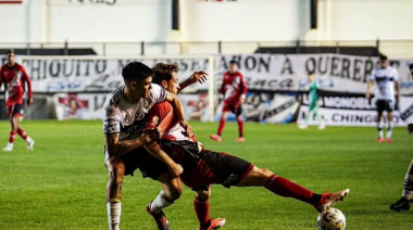 En Floresta, Deportivo Maipú igualó sin goles ante All Boys y se metió en el Reducido