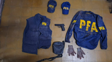 La banda de asaltantes que tiene 10 integrantes, viste uniforme policial y está en la mira por diversos golpes