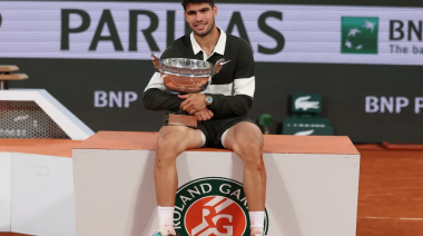 Carlos Alcaraz se lo dio vuelta a Sinner y se quedó con la final más larga en la historia de Roland Garros