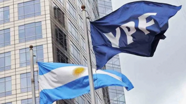 Caso YPF: el Gobierno pidió que no le exijan chats de Caputo, Massa y otros funcionarios