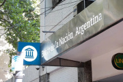 Por los feriados patrios, los bancos abrirán apenas tres días