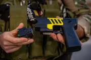Aprobaron la ley que habilita a los preventores a utilizar pistolas Taser