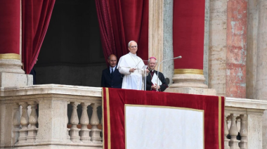 El papa León XIV habló por primera vez desde el balcón De San Pedro