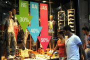 El consumo sigue en caída libre y preocupa a las pymes: "No alcanza ni con 50% de descuento"