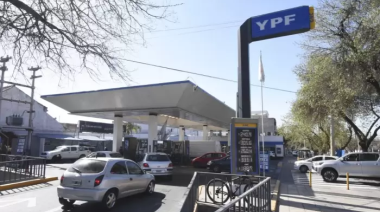 YPF anunció que bajará el precio de sus combustibles: cuándo y qué porcentaje