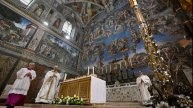 El papa León XIV presidió su primera misa desde la Capilla Sixtina