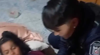 Dos policías ayudaron a una mujer a dar a luz en Maipú