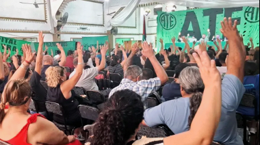 Los gremios no acordaron y el Gobierno dio otro aumento por decreto a un sector de estatales