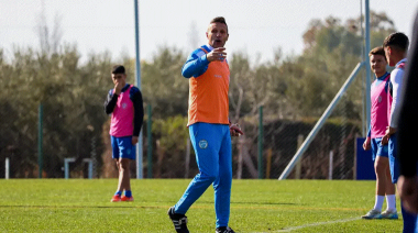 ¡Sorpresa en el Tomba! Ribonetto patea el tablero y cambia medio equipo para el duelo en Brasil