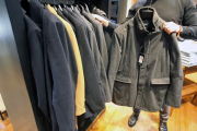El Gobierno confía que la baja de impuestos impactará fuerte en la reducción de precios de ropa y tecnología