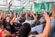 Los gremios no acordaron y el Gobierno dio otro aumento por decreto a un sector de estatales