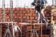 Los municipios que ofrecen planes para regularizar construcciones civiles clandestinas